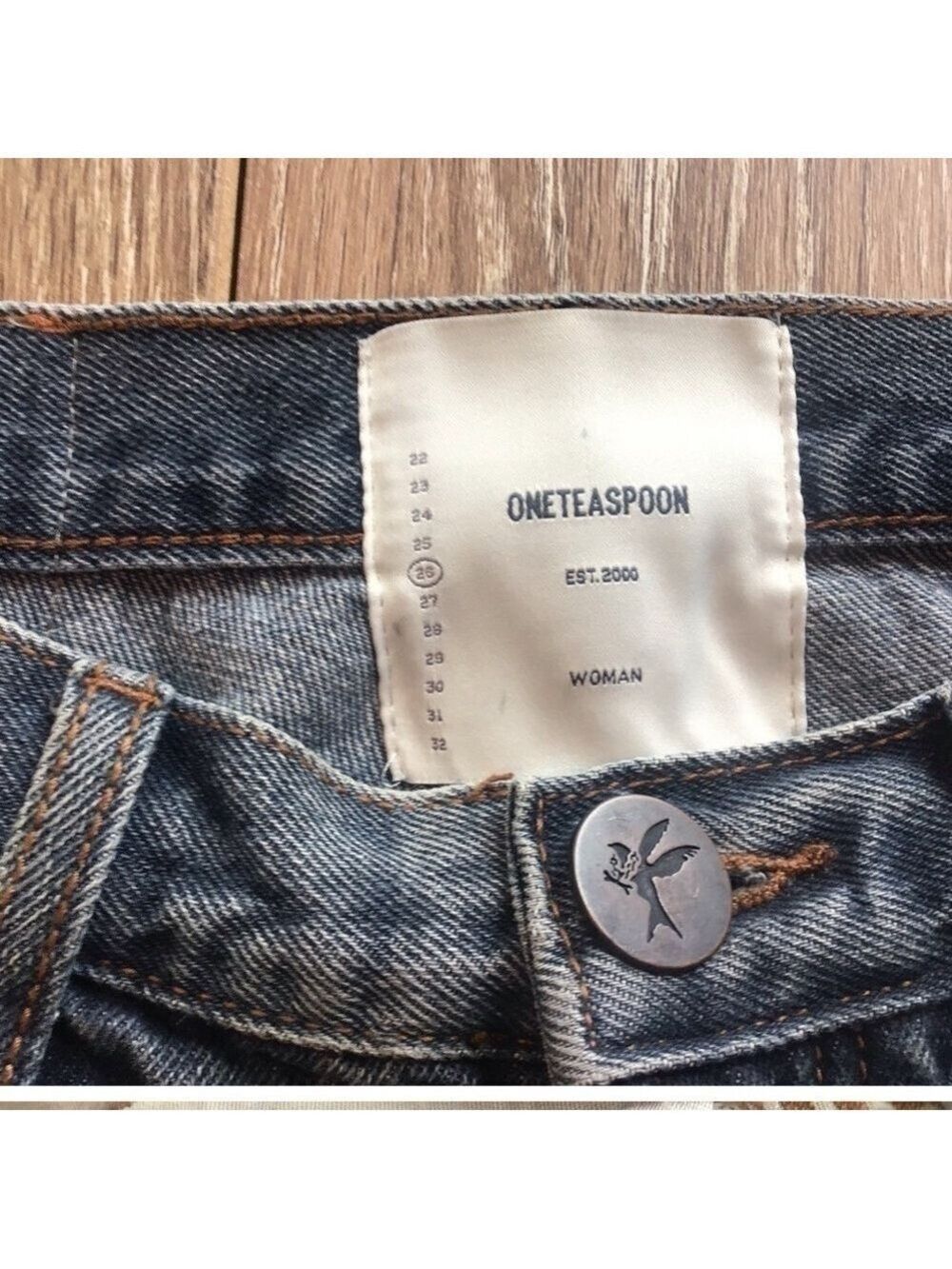 One Teaspoon Bermuda Denim Shorts Size 26 - Picture 5 of 9